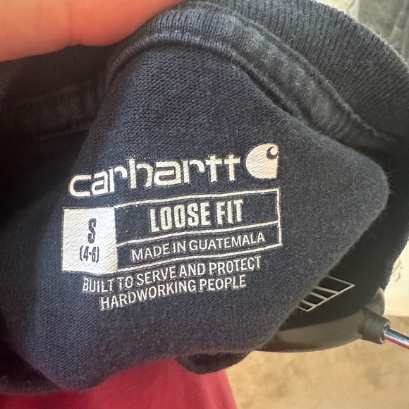 Carhartt Women’s Navy Blue T-shirt Size Small Loose Fit - Picture 6 of 6